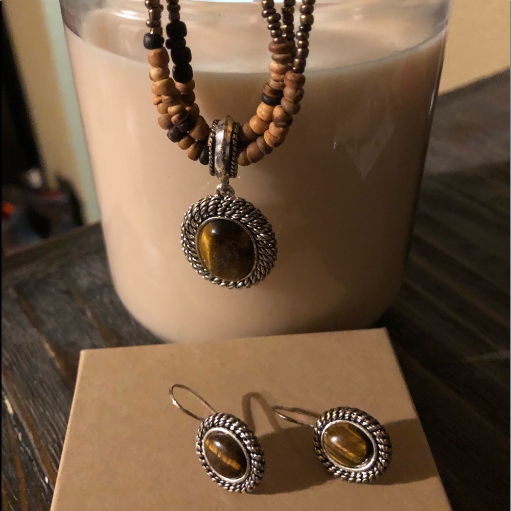 Brown bead and stone necklace and earrings set